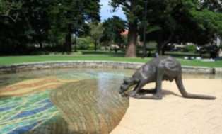 Kangaroo statue Perth